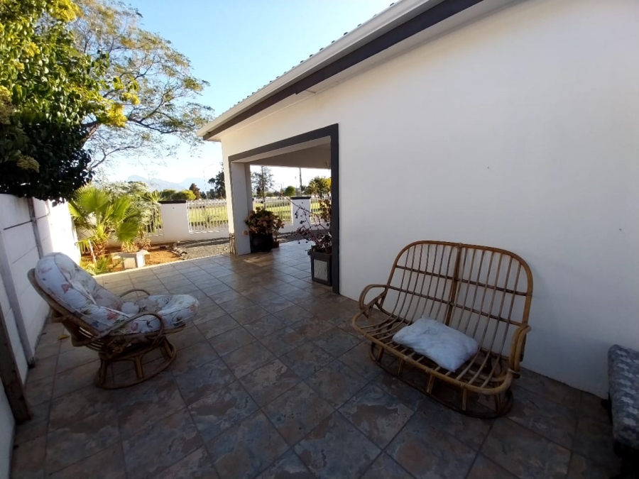 3 Bedroom Property for Sale in Van Riebeeck Park Western Cape